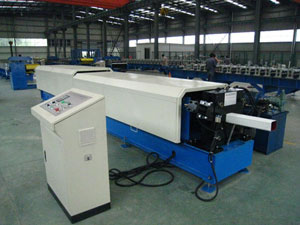 Máquina perfiladeira de tubo de queda